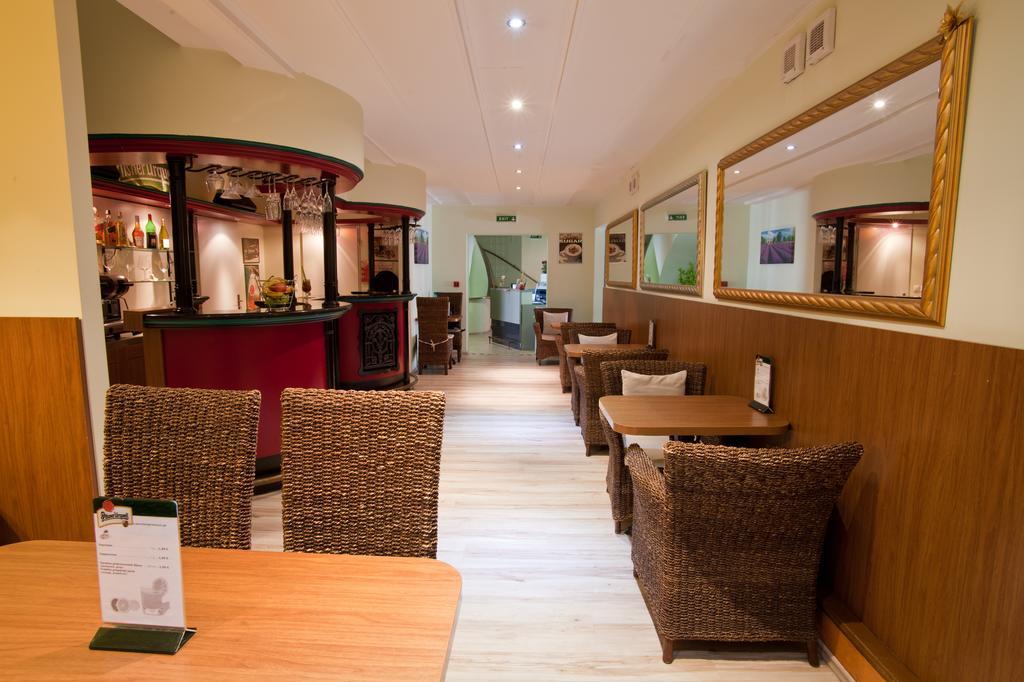 Penzion Gremium Hotel Bratislava Eksteriør billede